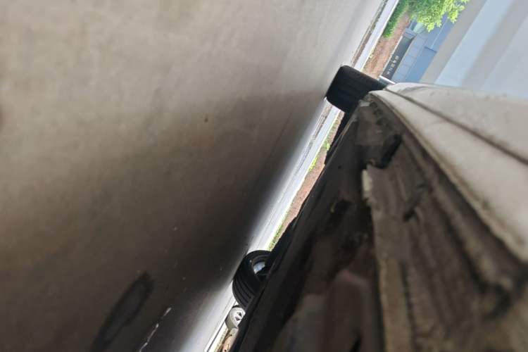 Used Audi A4L 2019 40 TFSI Fashion Edition China VI Emission Standard Right Side Sill