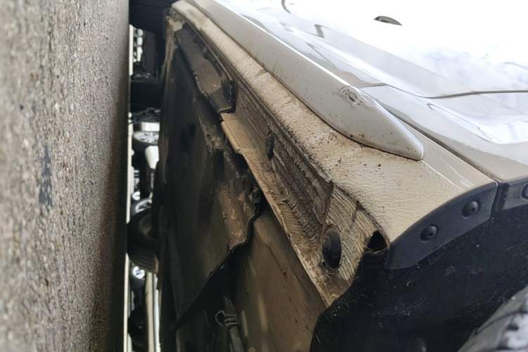 Used Audi A4L 2019 40 TFSI Ambition China VI Right Side Sill