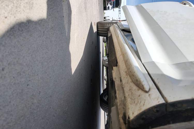 Used Audi A4L 2019 40 TFSI Fashion Edition China VI Emission Standard Right Side Sill