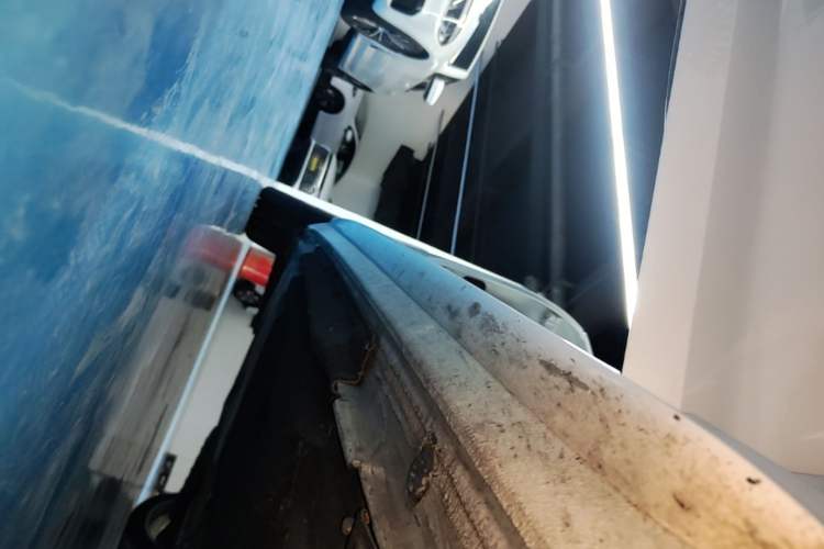 Used Audi A4L 2019 40 TFSI Fashion Edition China VI Emission Standard Right Side Sill