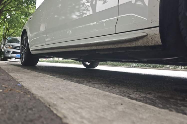 Used Audi A4L 2019 40 TFSI Ambition Version China V Right Side Sill