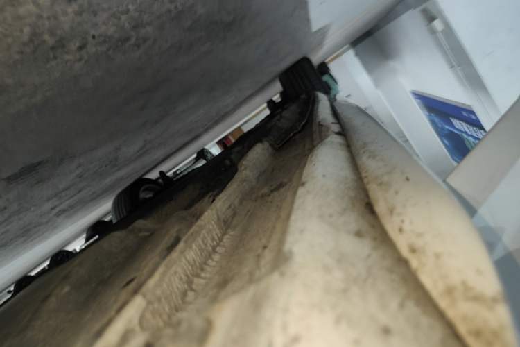 Used Audi A4L 2019 40 TFSI Fashion Edition China VI Emission Standard Right Side Sill