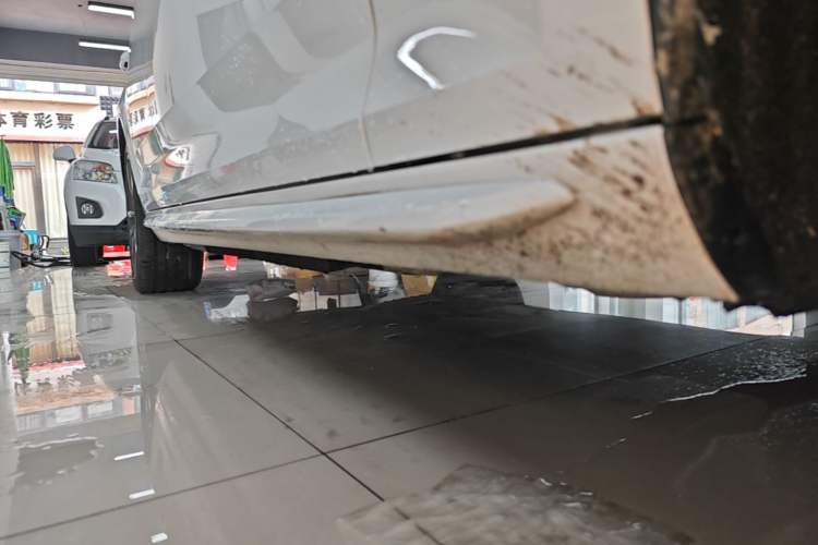 Used Audi A4L 2019 40 TFSI Ambition China VI Right Side Sill