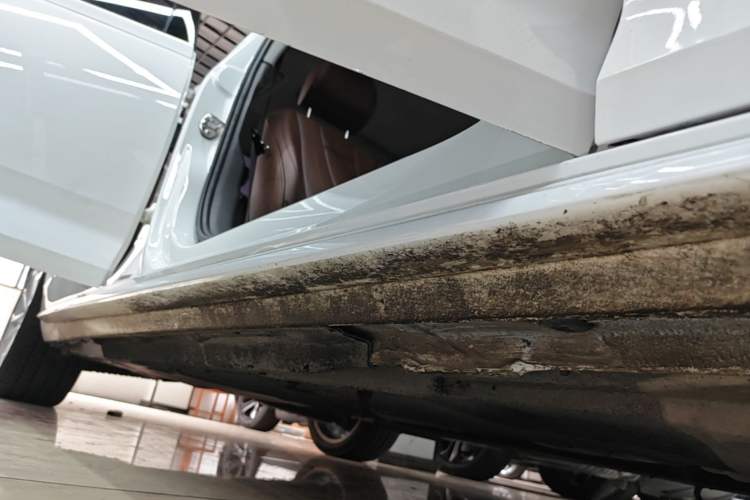 Used Audi A4L 2019 40 TFSI Fashion Version China V Right Side Sill