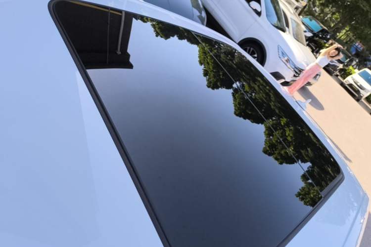 Used Audi A4L 2019 40 TFSI Ambition China VI Roof