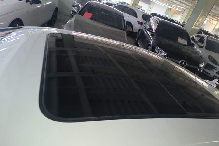Used Audi A4L 2019 40 TFSI Ambition China VI Roof