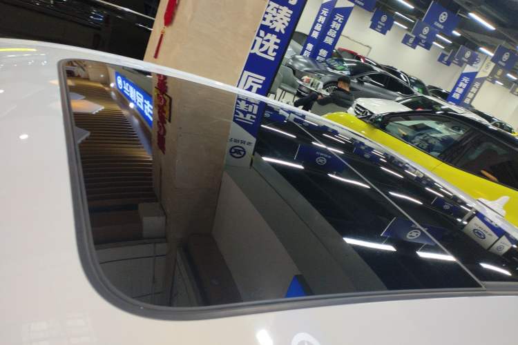 Used Audi A4L 2019 40 TFSI Ambition China VI Roof