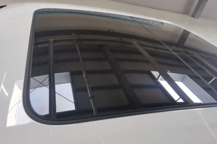 Used Audi A4L 2019 40 TFSI Fashion Edition China VI Emission Standard Roof