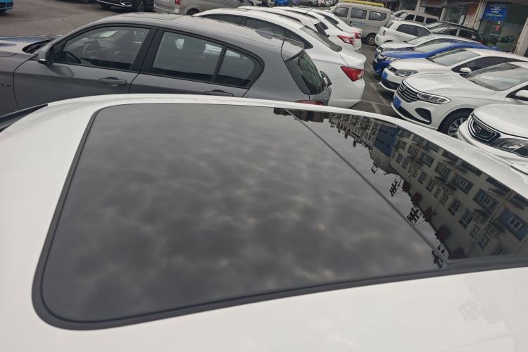 Used Audi A4L 2019 40 TFSI Fashion Edition China VI Emission Standard Roof