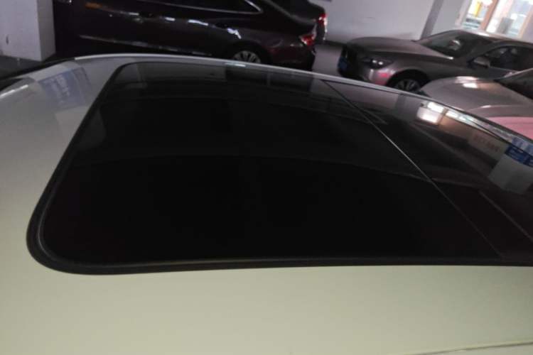 Used Audi A4L 2019 40 TFSI Ambition China VI Roof