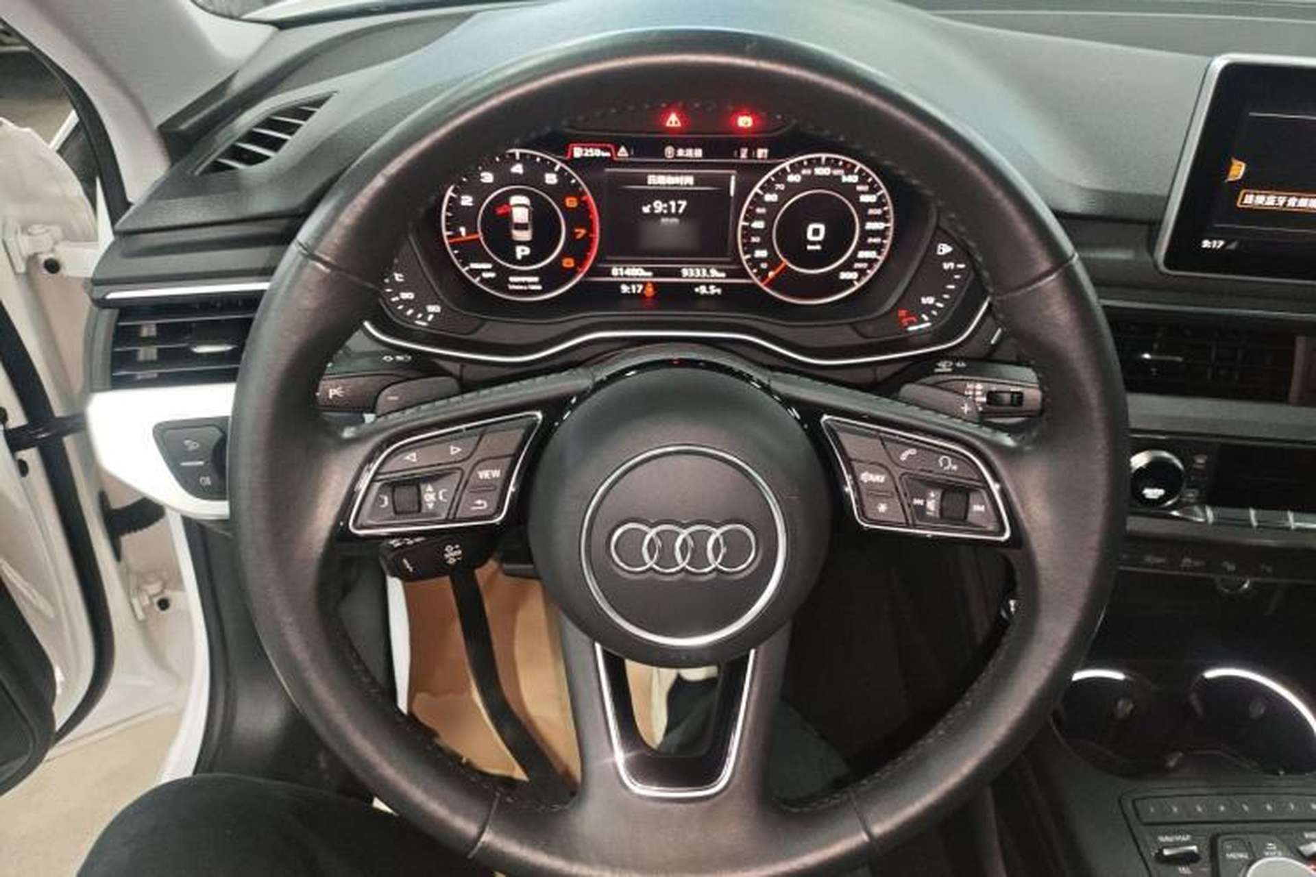 Used Audi A4L 2019 40 TFSI Fashion Edition China VI Emission Standard Steering Wheel