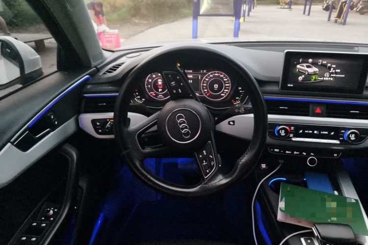 Used Audi A4L 2019 40 TFSI Fashion Version China V Steering Wheel