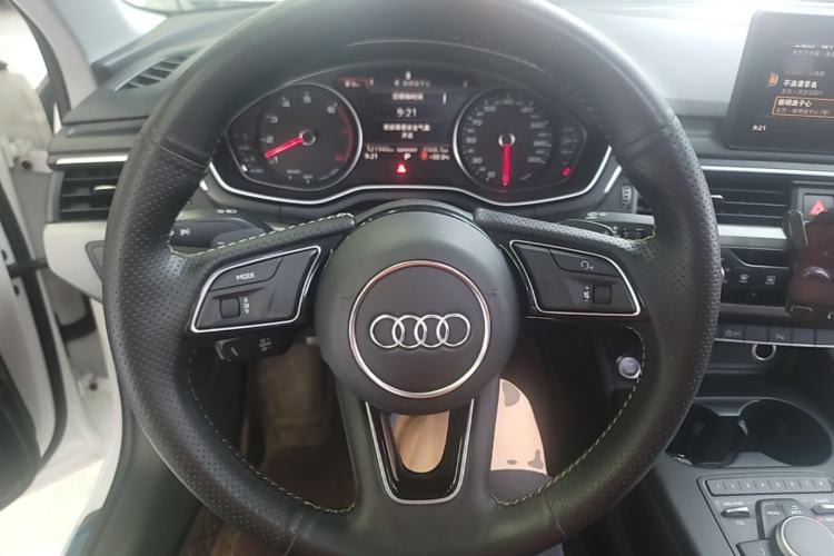 Used Audi A4L 2019 40 TFSI Ambition China VI Steering Wheel
