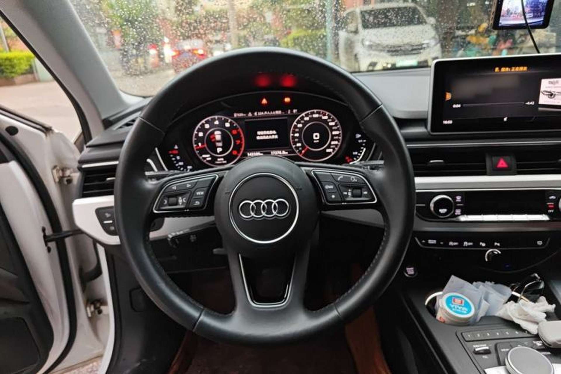 Used Audi A4L 2019 40 TFSI Fashion Edition China VI Emission Standard Steering Wheel