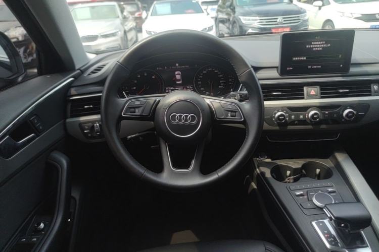 Used Audi A4L 2019 40 TFSI Ambition China VI Steering Wheel