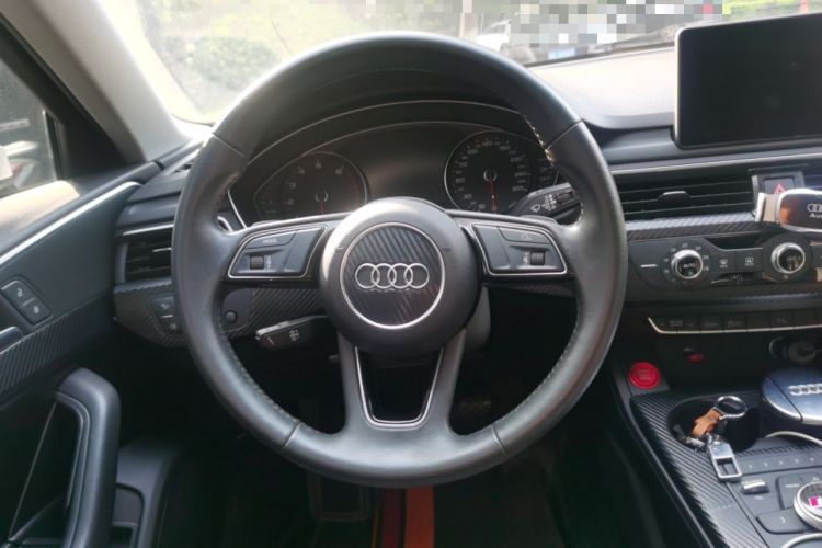 Used Audi A4L 2019 40 TFSI Ambition China VI Steering Wheel