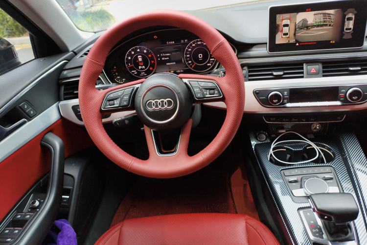 Used Audi A4L 2019 40 TFSI Fashion Version China V Steering Wheel