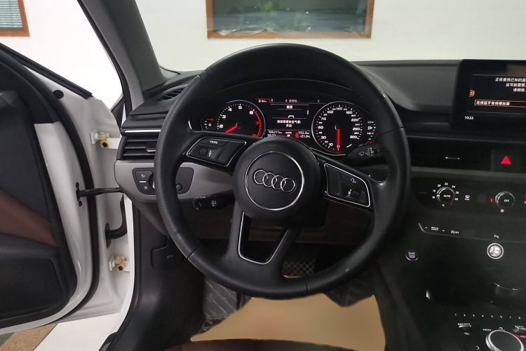 Used Audi A4L 2019 40 TFSI Ambition China VI Steering Wheel