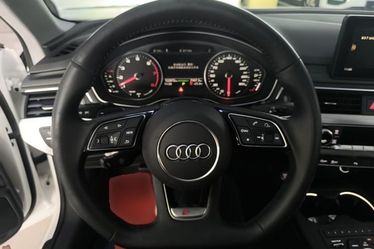 Used Audi A4L 2019 45 TFSI quattro Individual Sport Edition China V Steering Wheel