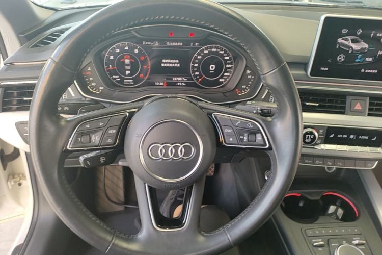 Used Audi A4L 2019 40 TFSI Fashion Version China V Steering Wheel