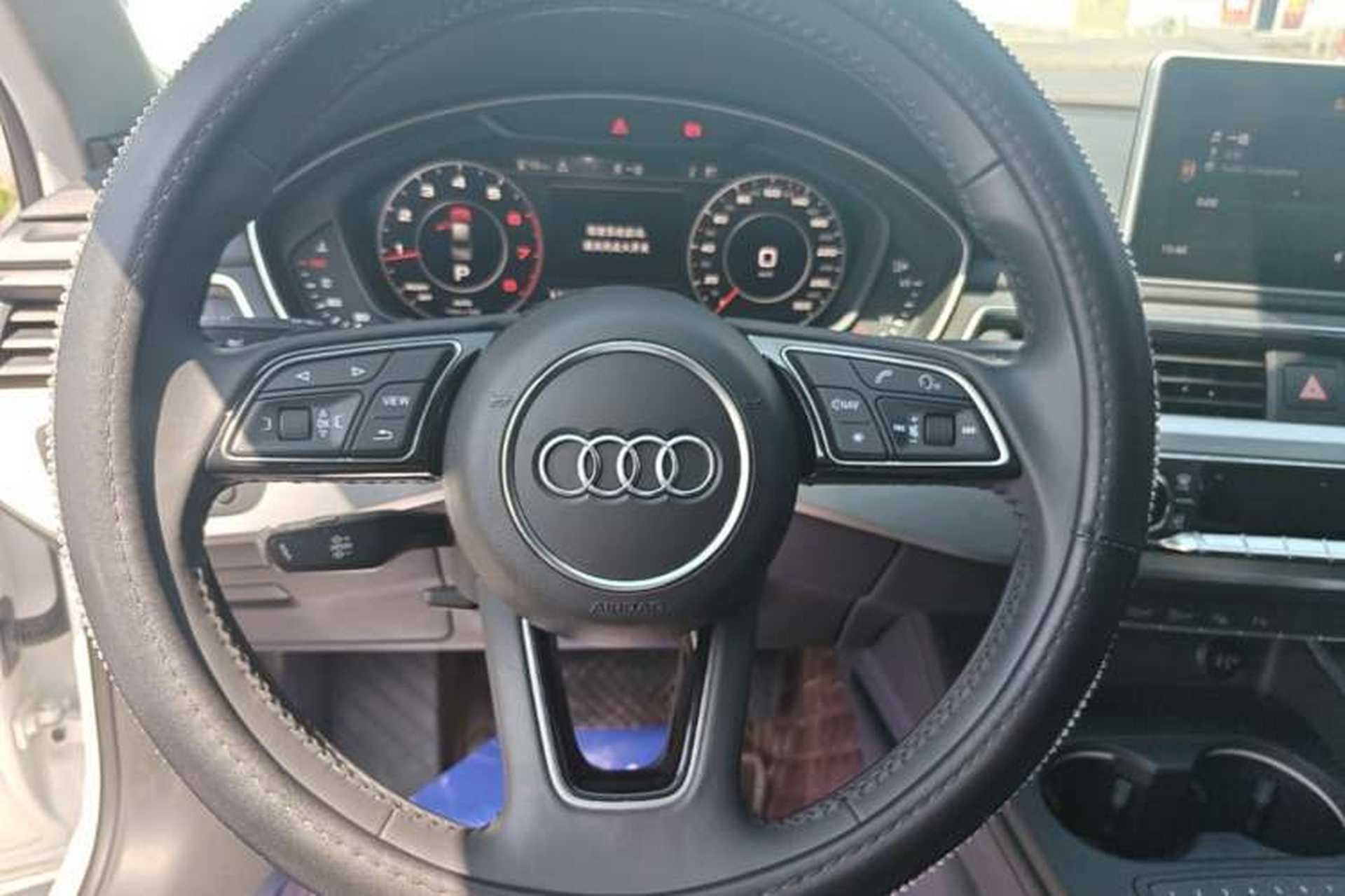 Used Audi A4L 2019 40 TFSI Fashion Version China V Steering Wheel