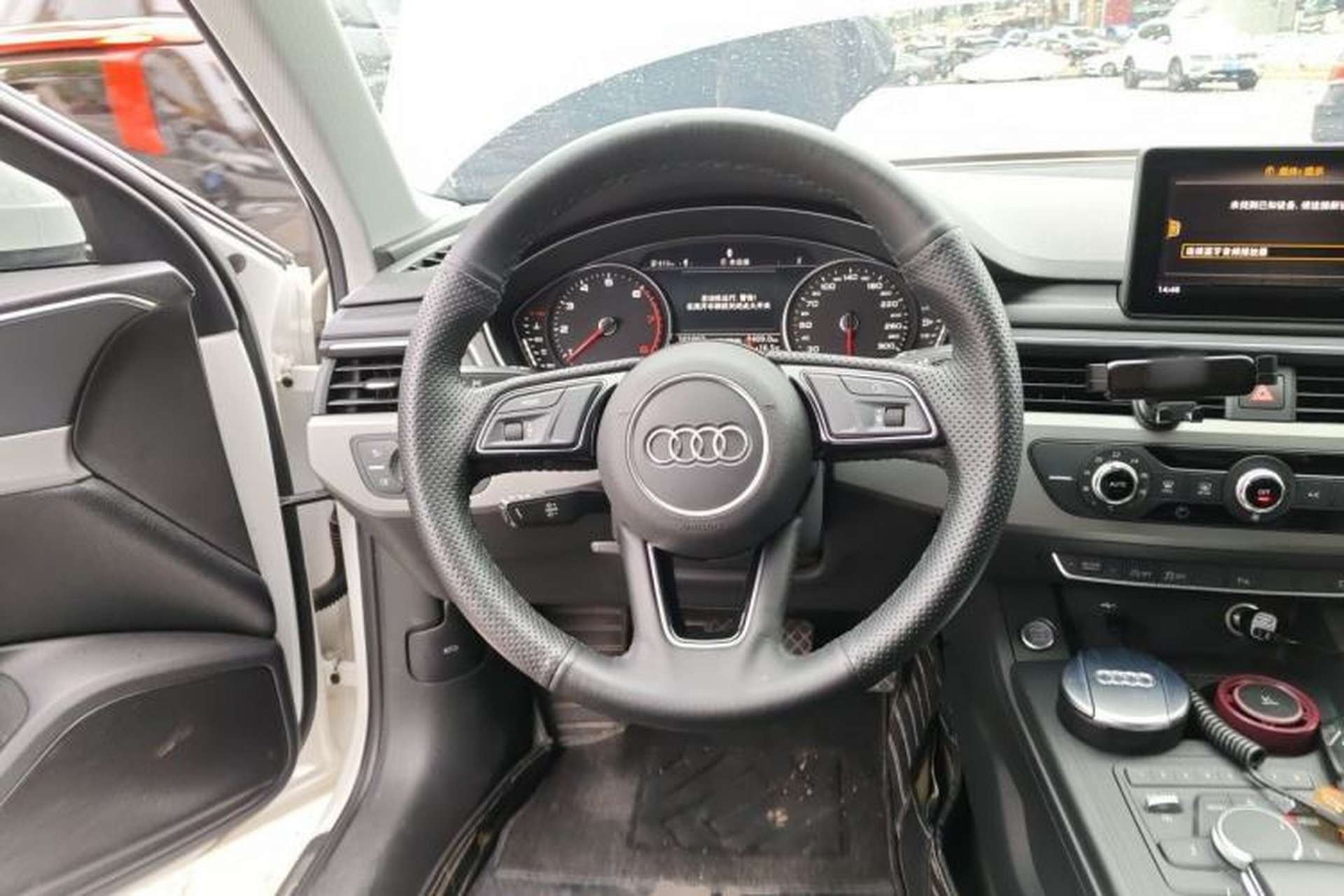 Used Audi A4L 2019 40 TFSI Ambition Version China V Steering Wheel