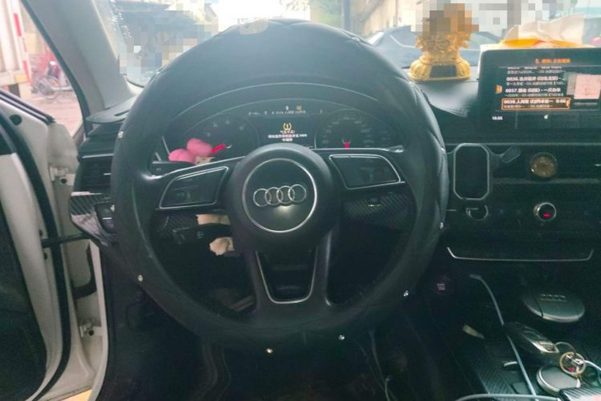 Used Audi A4L 2019 40 TFSI Ambition China VI Steering Wheel