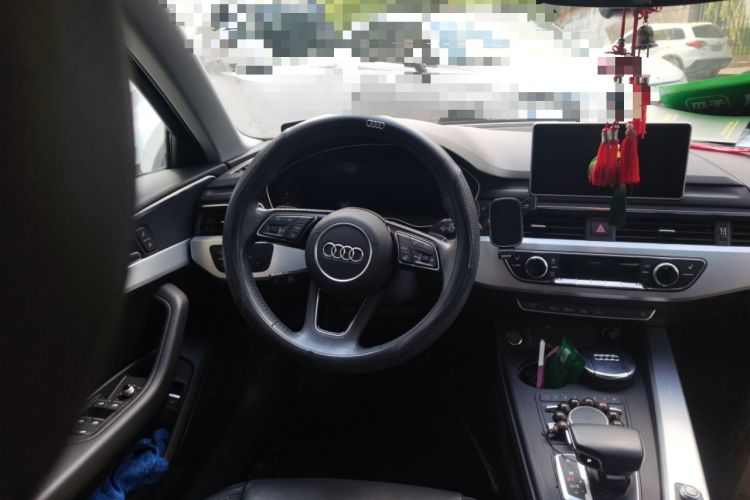 Used Audi A4L 2019 40 TFSI Fashion Version China V Steering Wheel