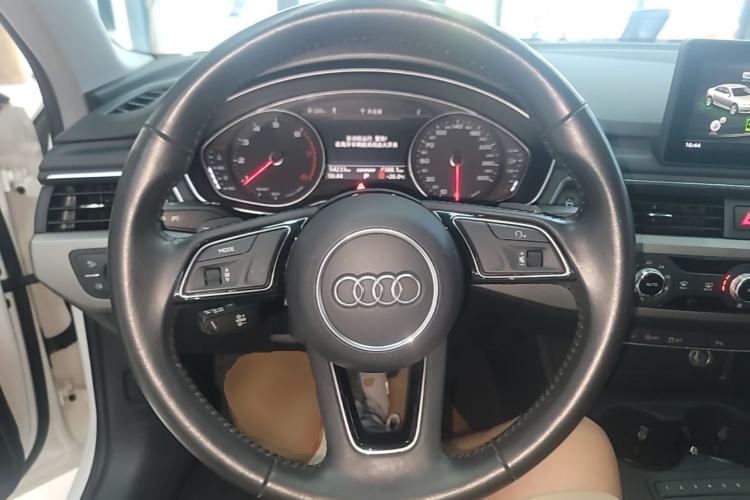 Used Audi A4L 2019 40 TFSI Ambition China VI Steering Wheel