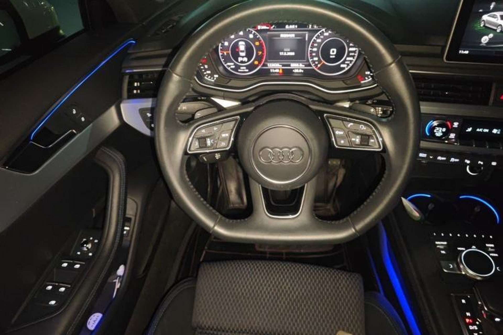 Used Audi A4L 2019 40 TFSI Sporty Version China VI Steering Wheel
