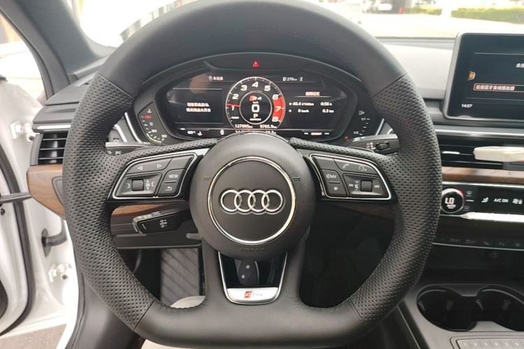 Used Audi A4L 2019 40 TFSI Sporty Version China VI Steering Wheel