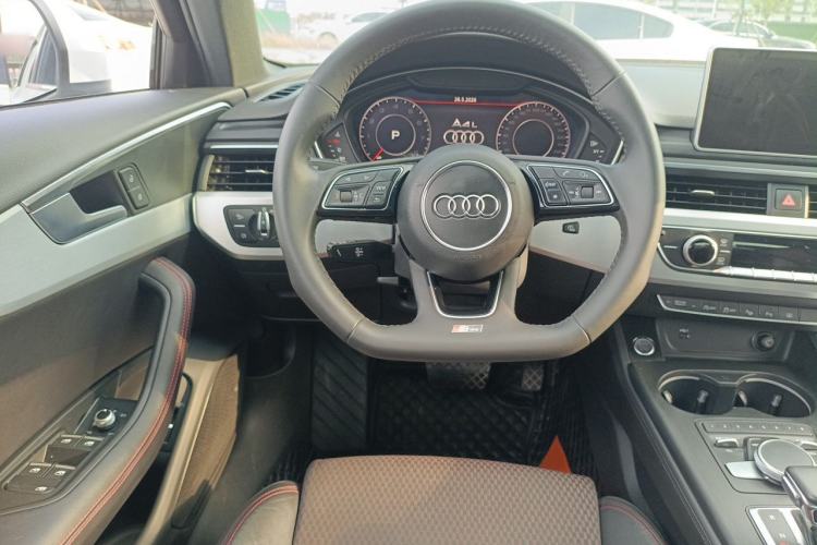 Used Audi A4L 2019 40 TFSI Sporty Version China V Steering Wheel