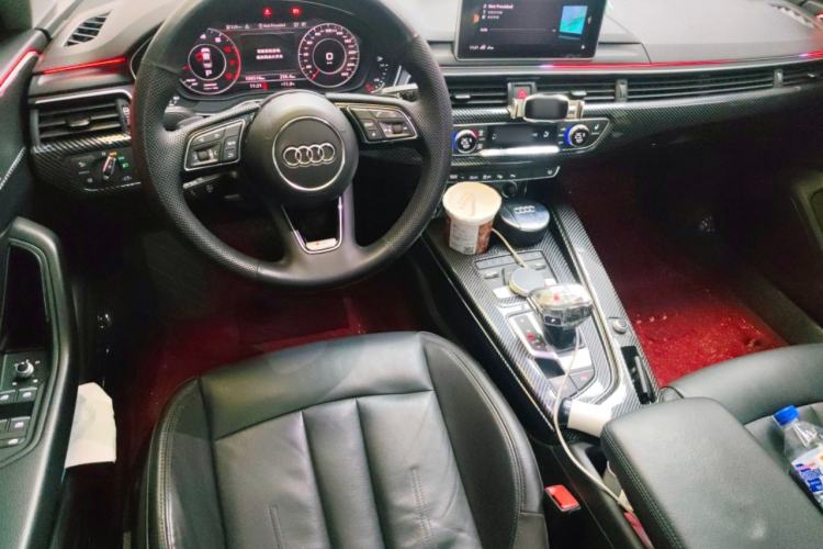 Used Audi A4L 2019 40 TFSI Fashion Version China V Steering Wheel