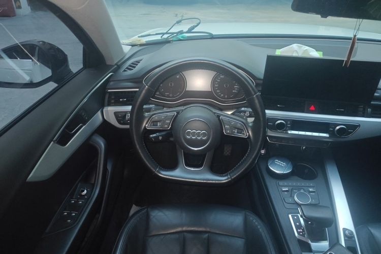 Used Audi A4L 2019 45 TFSI quattro Individual Sport Edition China V Steering Wheel