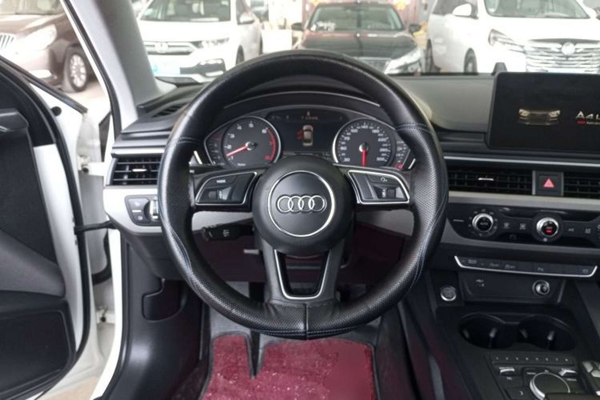 Used Audi A4L 2019 40 TFSI Ambition China VI Steering Wheel
