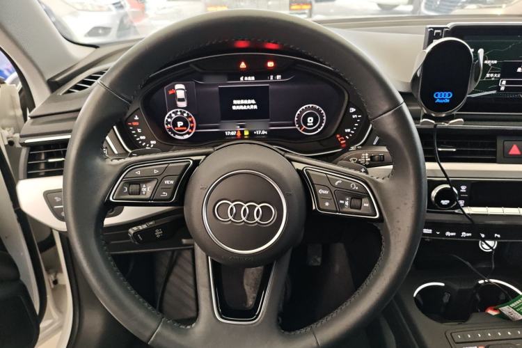 Used Audi A4L 2019 40 TFSI Fashion Version China V Steering Wheel