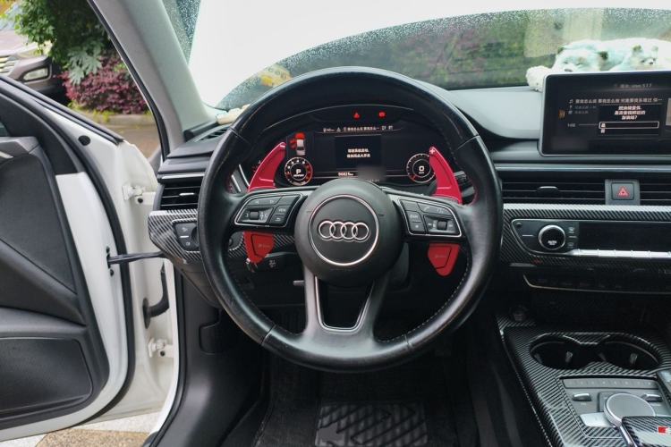 Used Audi A4L 2019 40 TFSI Fashion Version China V Steering Wheel