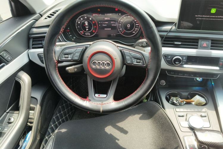 Used Audi A4L 2019 40 TFSI Fashion Version China V Steering Wheel