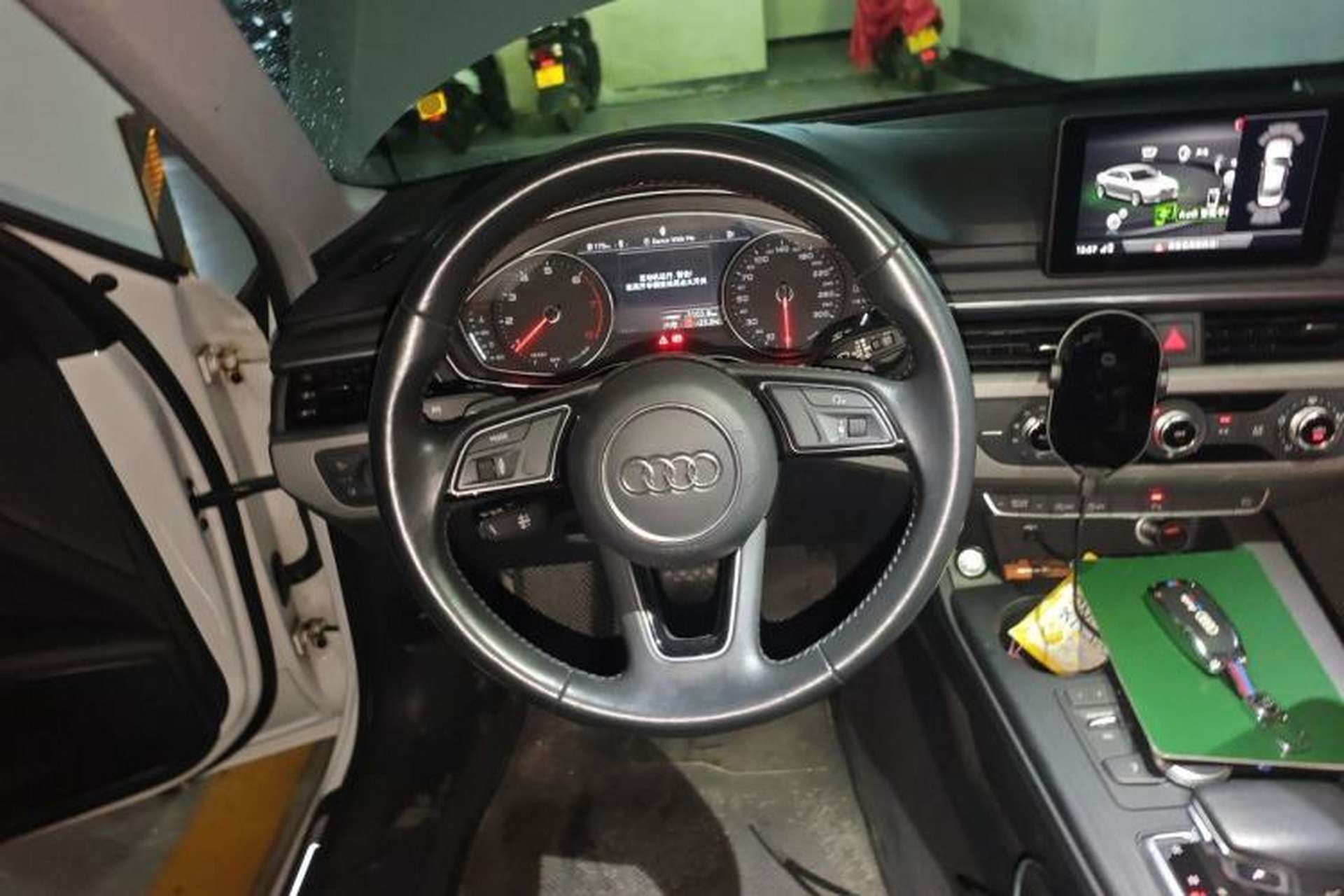 Used Audi A4L 2019 40 TFSI Ambition China VI Steering Wheel