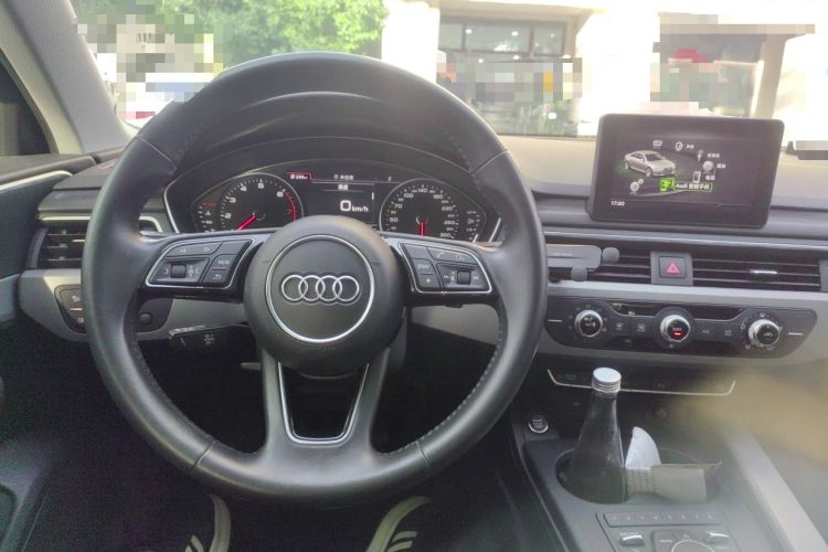 Used Audi A4L 2019 40 TFSI Ambition China VI Steering Wheel