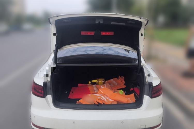 Used Audi A4L 2019 40 TFSI Fashion Edition China VI Emission Standard Trunk