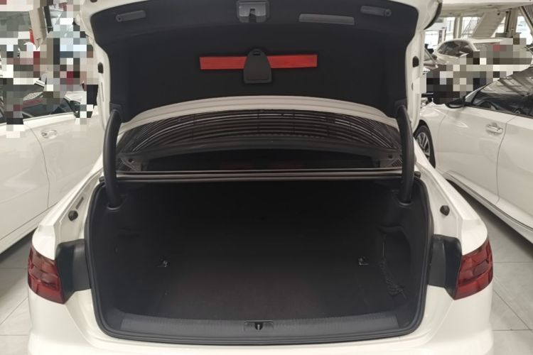 Used Audi A4L 2019 40 TFSI Ambition China VI Trunk