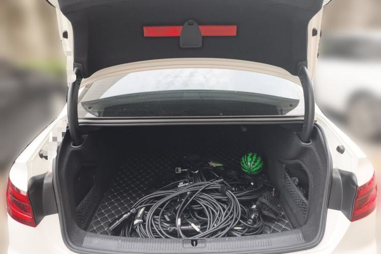 Used Audi A4L 2019 40 TFSI Fashion Edition China VI Emission Standard Trunk