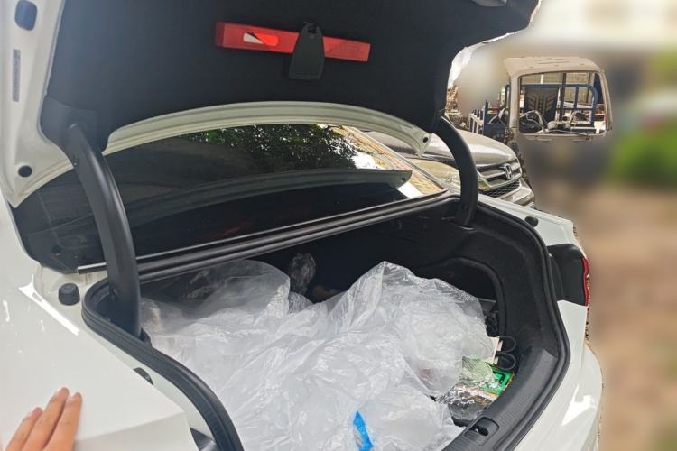 Used Audi A4L 2019 40 TFSI Fashion Edition China VI Emission Standard Trunk