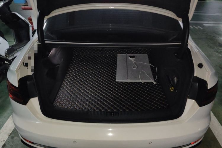 Used Audi A4L 2019 40 TFSI Ambition China VI Trunk