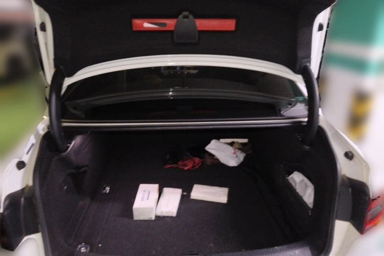 Used Audi A4L 2019 40 TFSI Ambition China VI Trunk