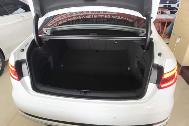 Used Audi A4L 2019 45 TFSI quattro Individual Sport Edition China V Trunk