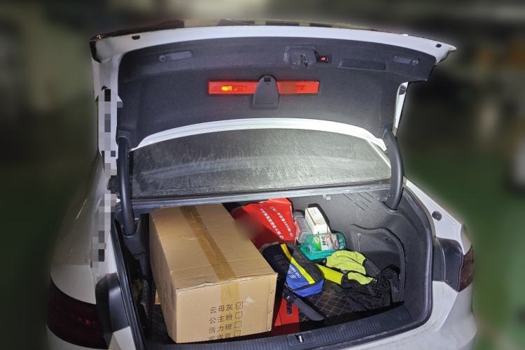 Used Audi A4L 2019 40 TFSI Fashion Edition China VI Emission Standard Trunk