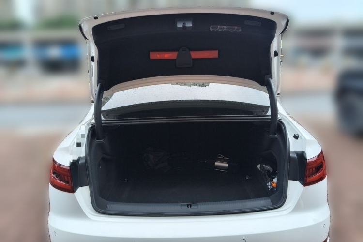 Used Audi A4L 2019 40 TFSI Ambition Version China V Trunk