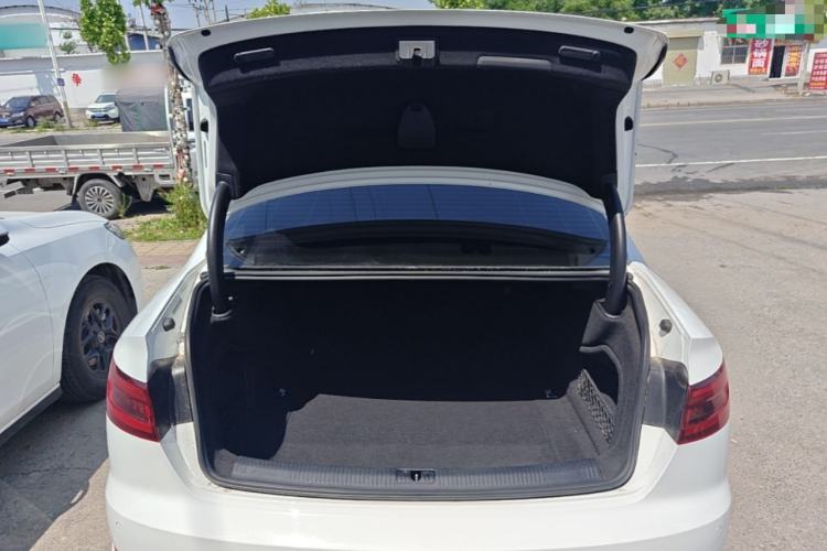 Used Audi A4L 2019 40 TFSI Fashion Version China V Trunk